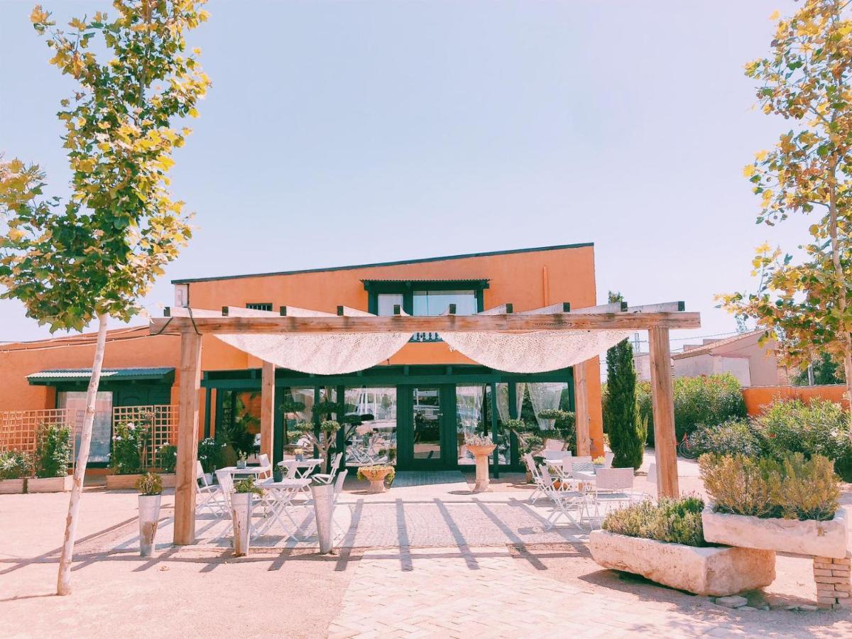 Hotel Mom La Punta Valenza Esterno foto